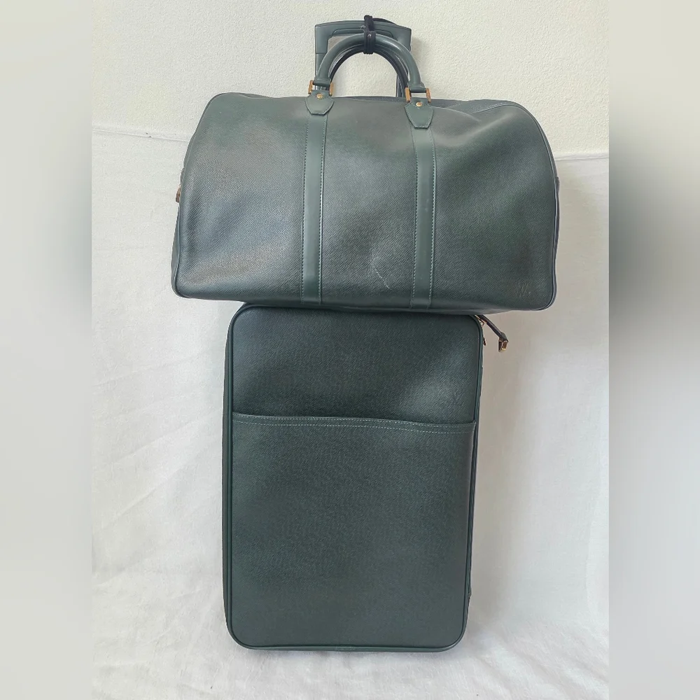 Auth LOUIS VUITTON TAIGA PEGASUS 55 Luggage Travel Bag